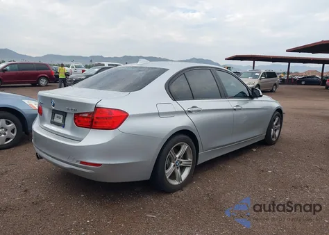 2014 BMW 328I xDrive z USA, uszkodzony, nr VIN WBA3B3C50EJ982076